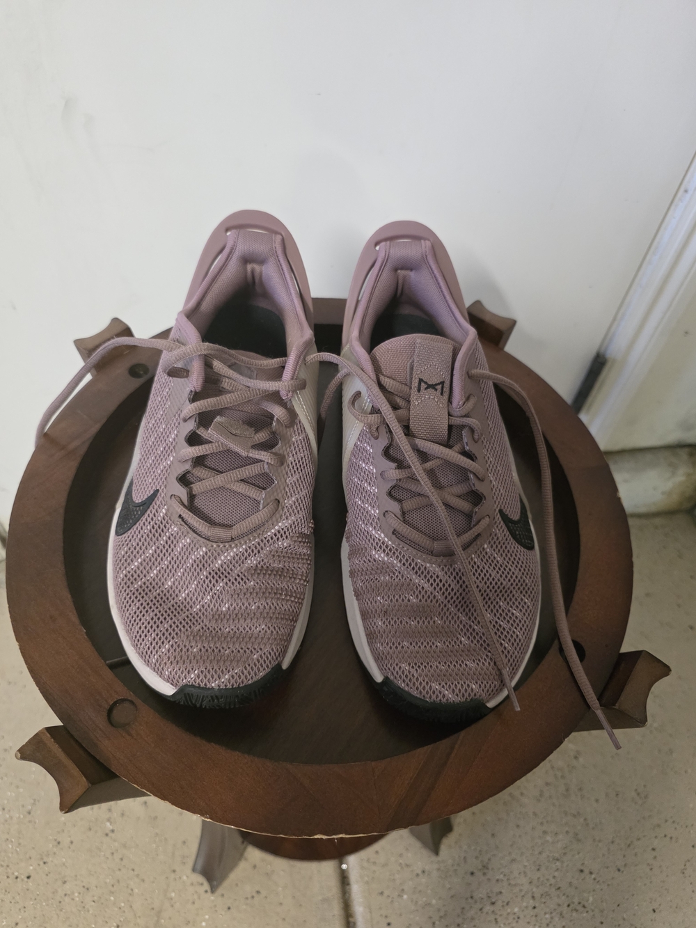 Nike Women's Mauve Pink Mesh Running Sneakers with Black Swoosh